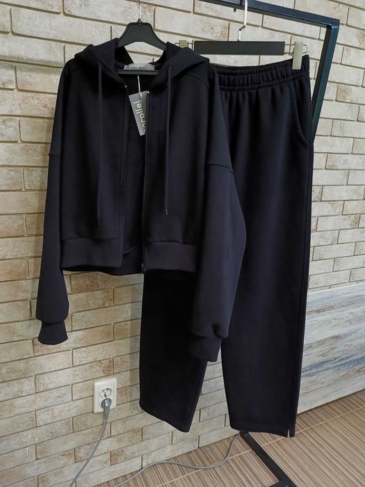 Костюм спортивний жіночий