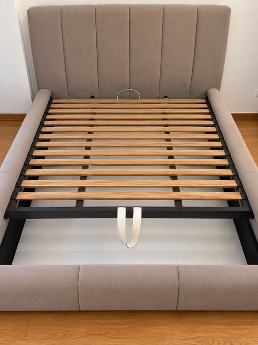 Cama de casal 1.60