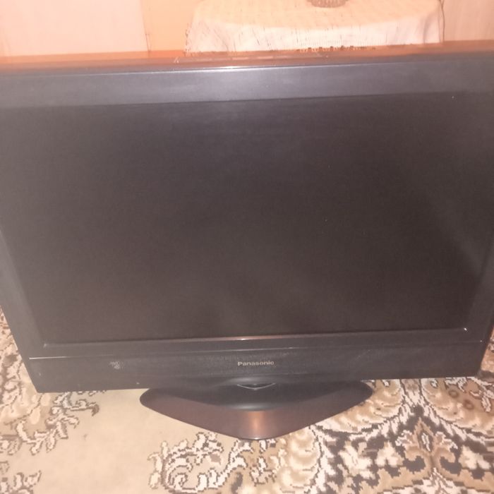 Panasonic LCD 32cale