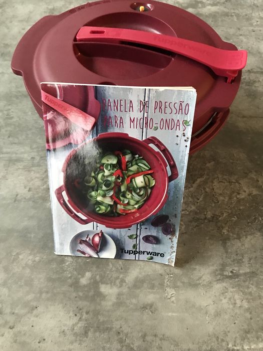 Panela Pressão Tupperware c/livro receitas (Nova)