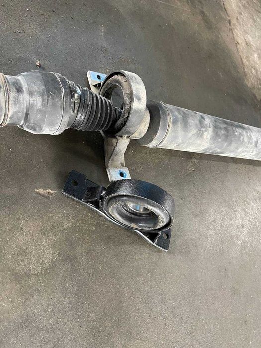 2015-2023 Dodge challenger / charger подвесной подшипник кардана