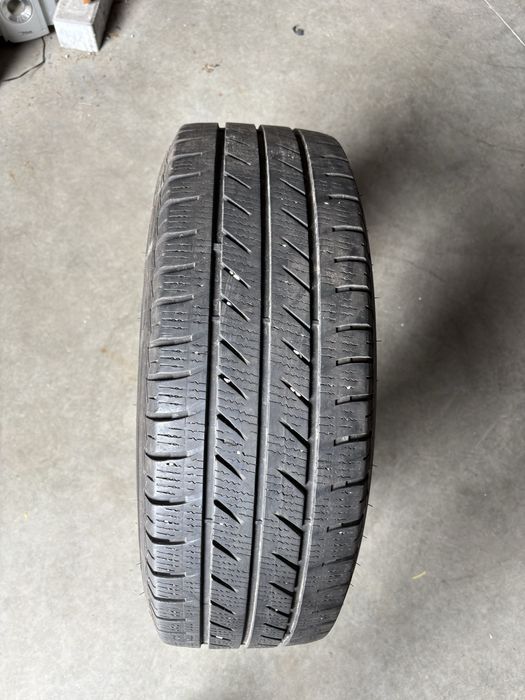 Opona całoroczna 215/65R16c Goodyear Vector-4Seasons Cargo pojedynka 6mm 2025