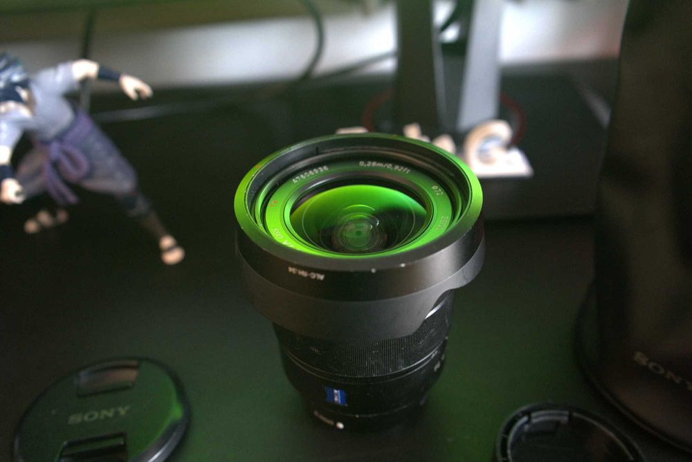 Lente Sony Vario-Tessar T FE 16-35mm F4 ZA OSS