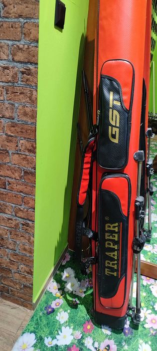 Sztywny pokrowiec na wędki