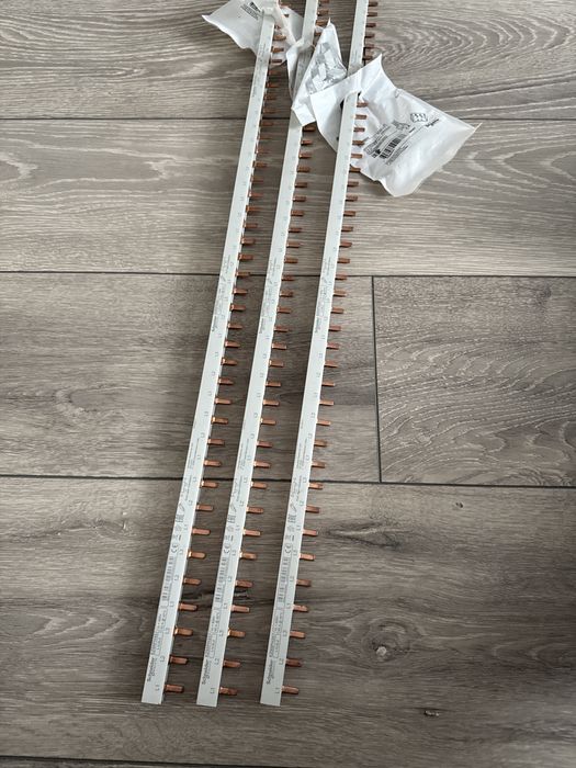 гребінчаста шина Schneider Electric Acti9 A9XPH357 (57 модулів)