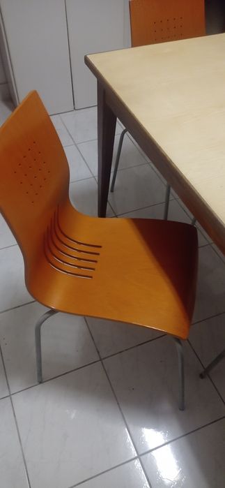 Mesa de cozinha com 4 cadeiras