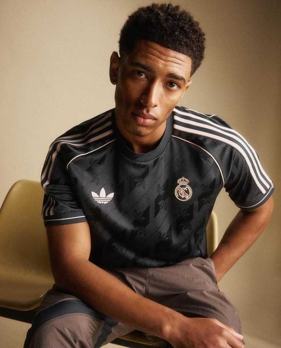 Футболка Реал Мадрид з драконом футбольна форма адідас мбаппе псж найк