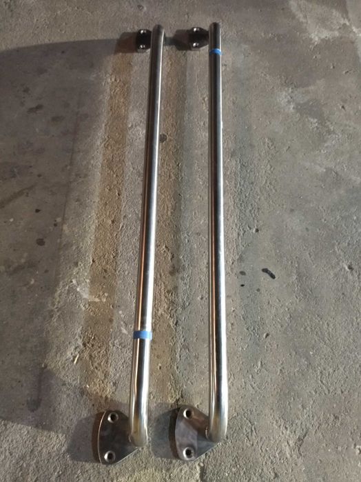 2 Corrimões de escadas / Piscina, etc