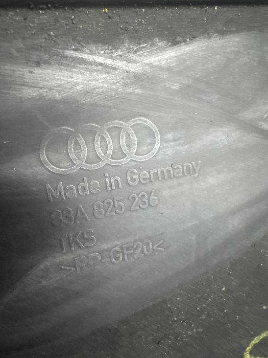 Osłona silnika 03A825236