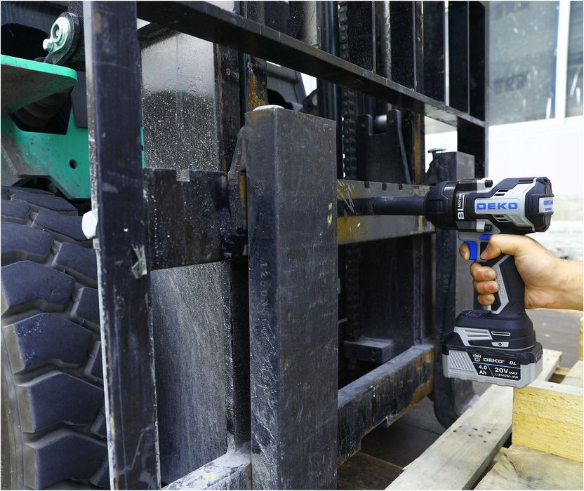 Klucz Udarowy Akumulatorowy Bezszczotkowy 1/2'' Do Kół 800nm Aku Mocny