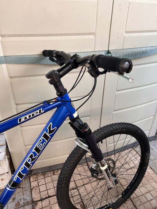 bicicleta de BTT Trek Fuel 80