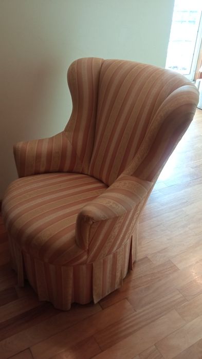 Sofá.        senhorinha