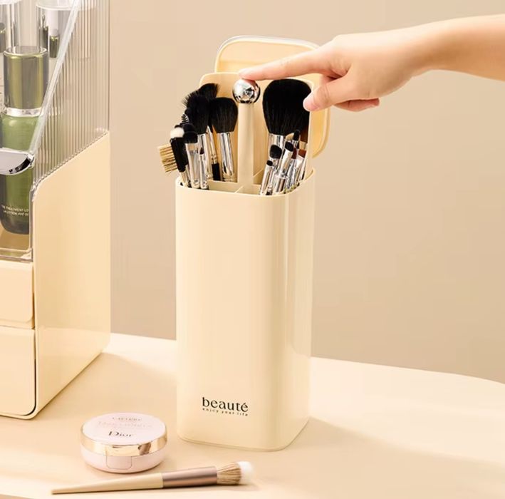 Organizer pojemnik na pędzle do makijażu zamykany NOWY