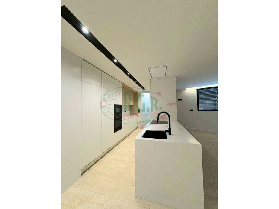 T1 Terraço (29m2) |Lg. Garagem e Arrumos | SÃO COSME