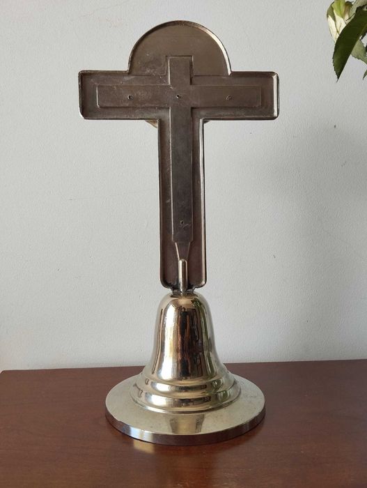 Crucifixo Art Deco de Mesa em Metal Vintage