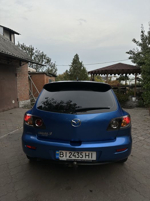Mazda 3 bk 2005.  .
