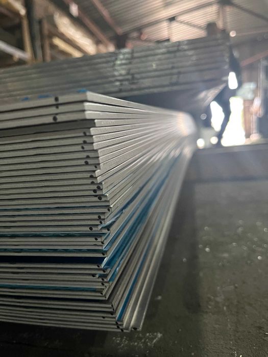 Титан на складі у Дніпрі