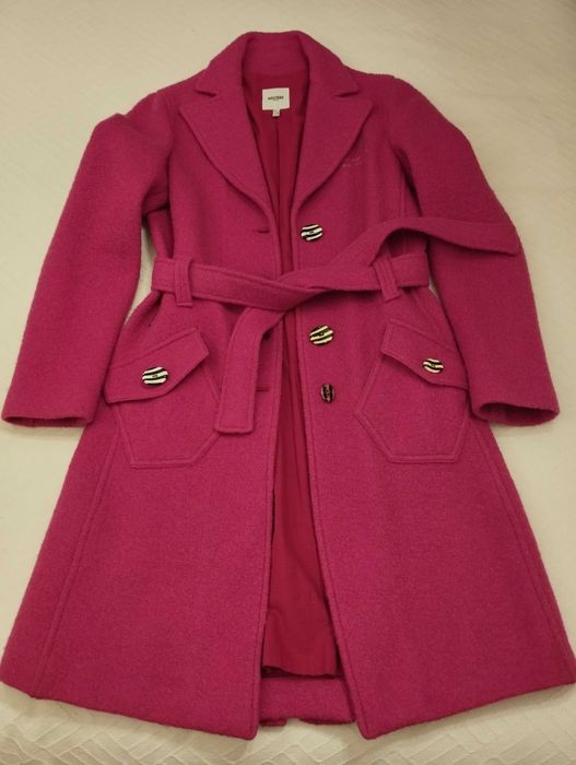 Casaco Moschino mulher.