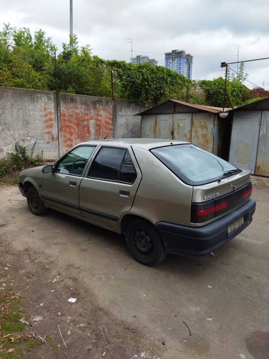 Запчасти к Renault 19 1.7.