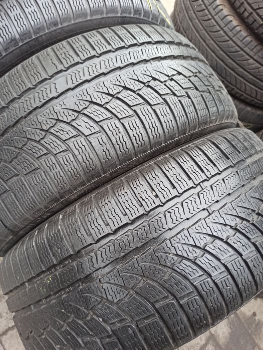 Зимняя резина 245/35 R21 Nokian WR A4
