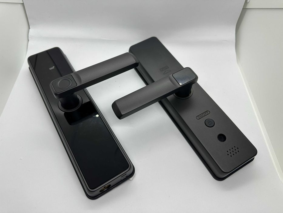 ### Fechadura Inteligente / Inteligent Lock ###