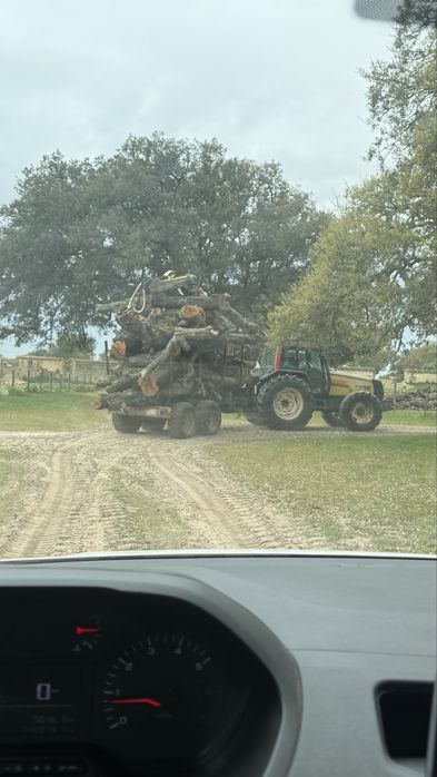 Valtra 8150 com reboque grua costa