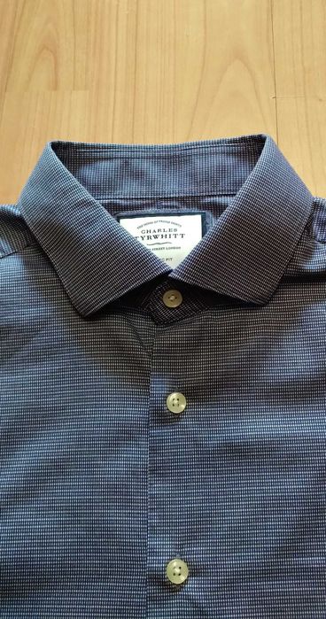 Чоловіча сорочка британського бренду Charles Tyrwhitt . Розмір 42