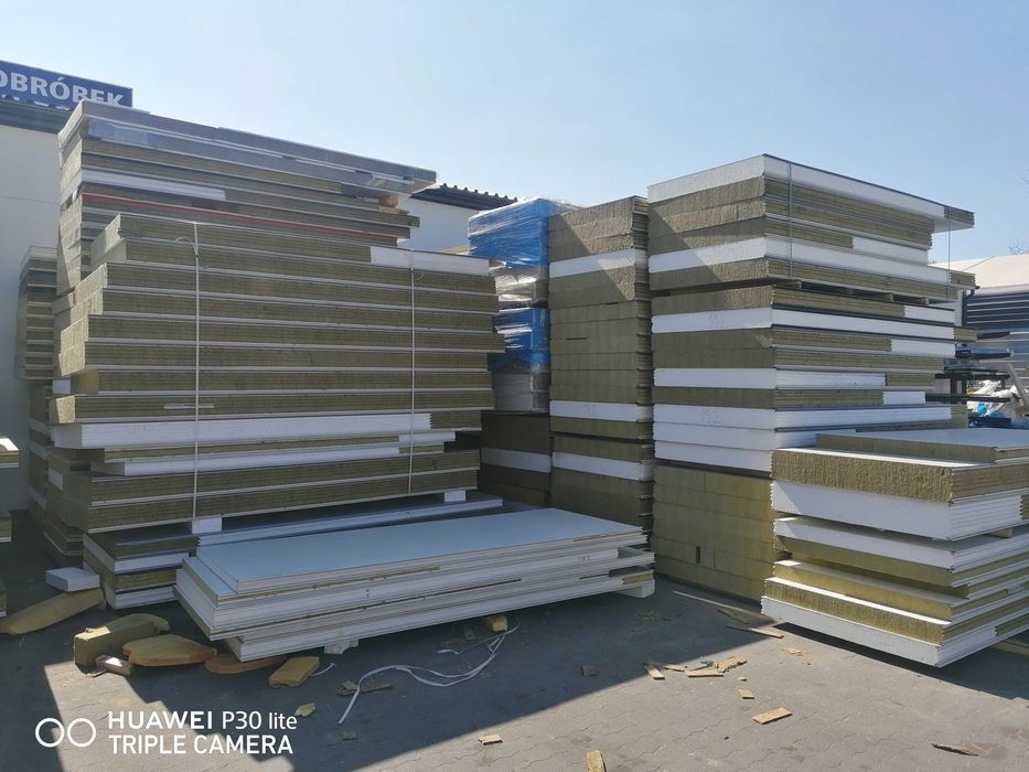 Tania płyta warstwowa na ścianę i dach w 2 gatunku