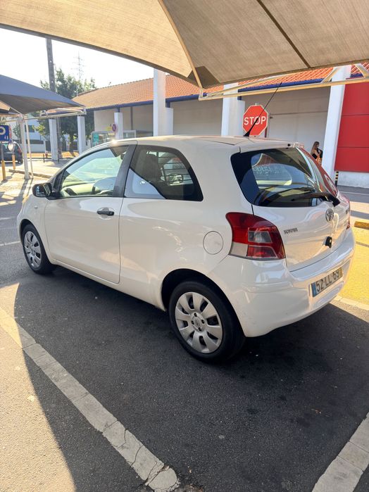 Toyota yaris 1.4 D-4D nacional 2011 comercial