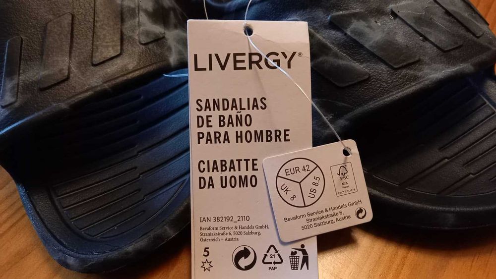 (NOVO, C/ ETIQUETA) Chinelos/Sandálias de Banho de Homem (Tamanho 42)