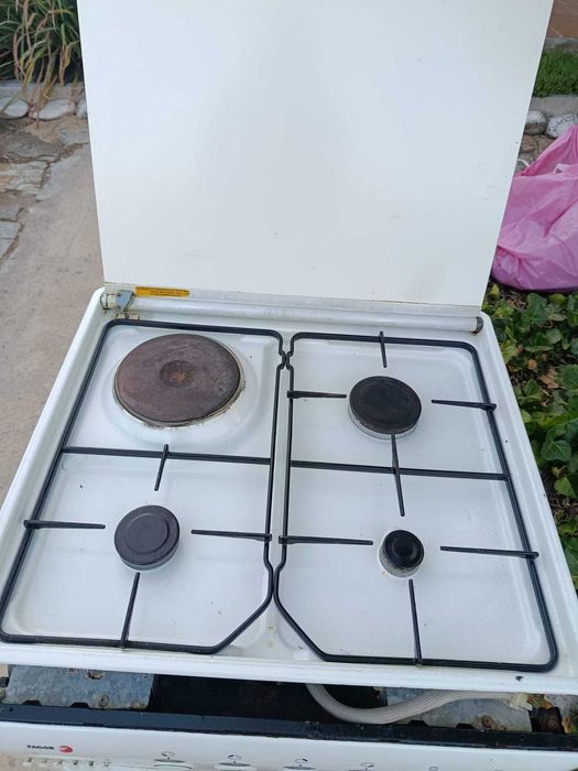 Forno e placa de encastar eletrico/gas