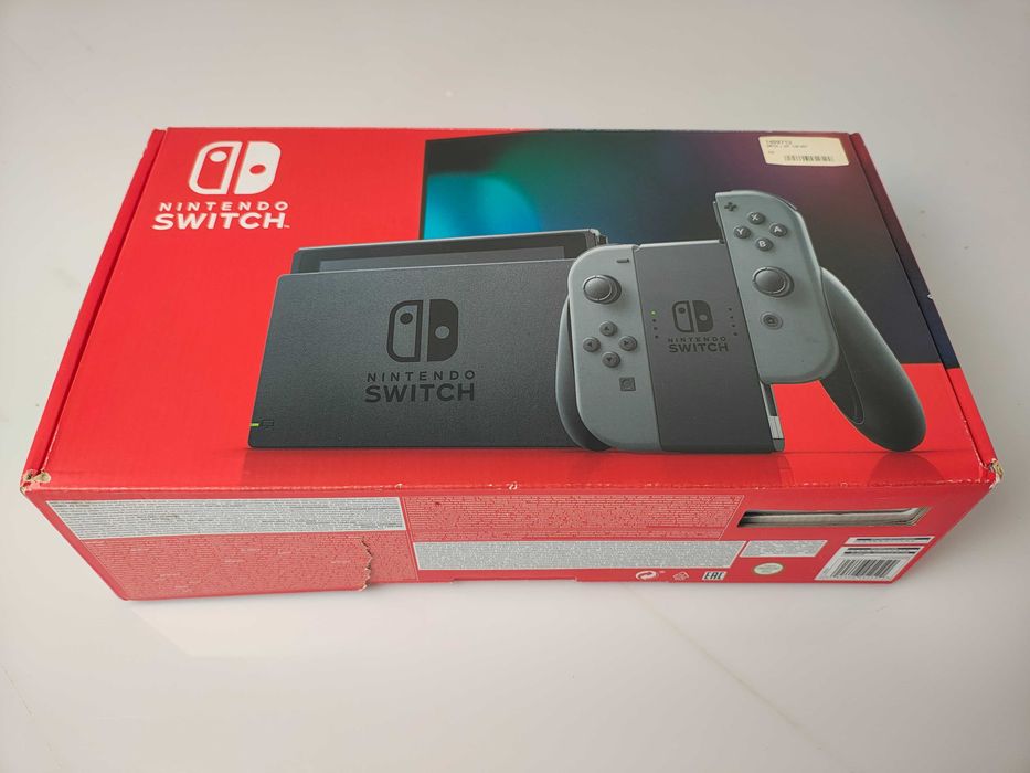 Konsola Nintendo Switch + etui + Super Mario Bross Delux bdb stan