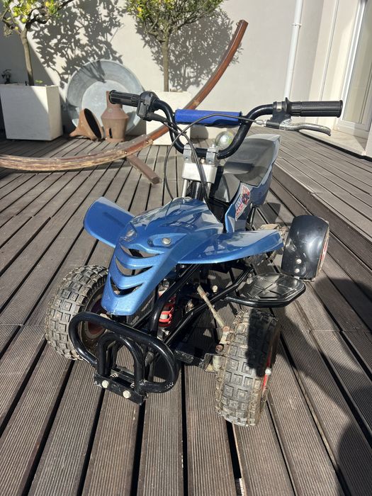 Moto 4 para criança
