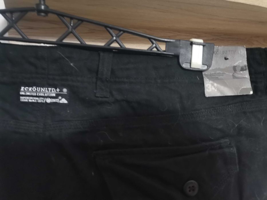 Spodnie jeansy czarne ecko unltd.