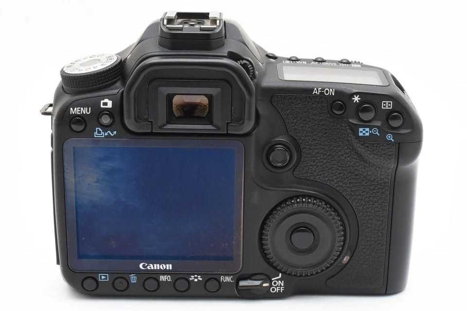 .Canon 50D c/ 4200 cliks +Canon EF 35-80mm f/4-5.6 USM