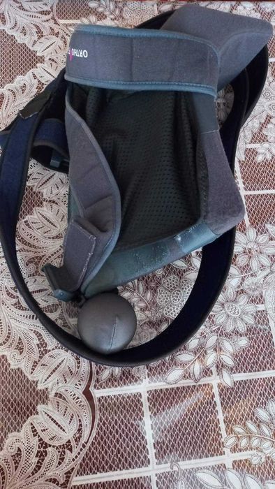 Бандаж, який можна  використовувати при переломі руки.