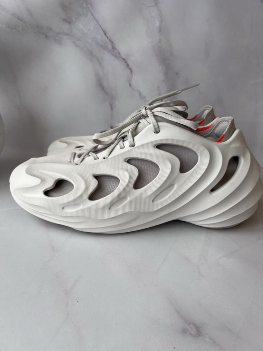 ADIDAS ADIFOM Q OFF WHITE розмір 44(28,5см)