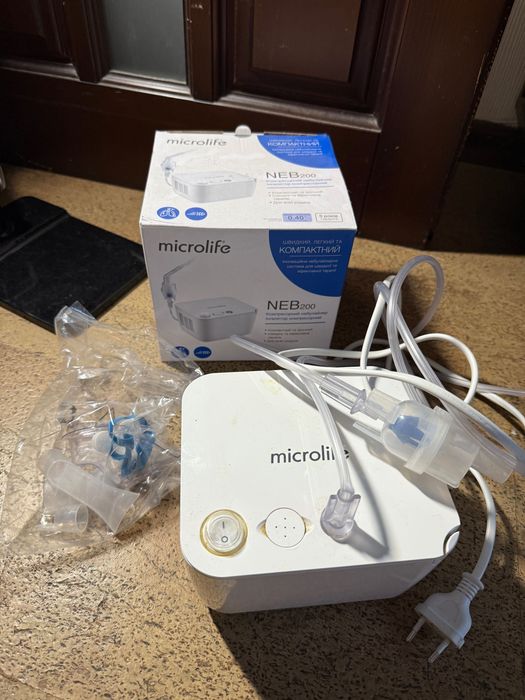 Інгалятор (небулайзер) Microlife NEB 200 компресорний