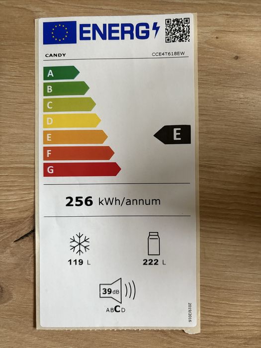Lodówka Candy CCE4T618EW