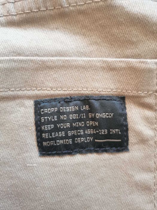 Spodnie Cropp 28