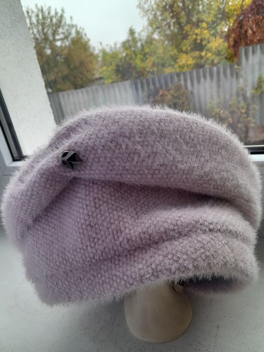 Шапка, берет новий