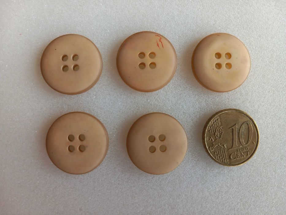 4-hole beige semi-transparent buttons 2 cm (set of 5)64409360441091121
