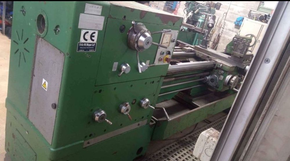 Torno mecânico 2 MT entre pontos