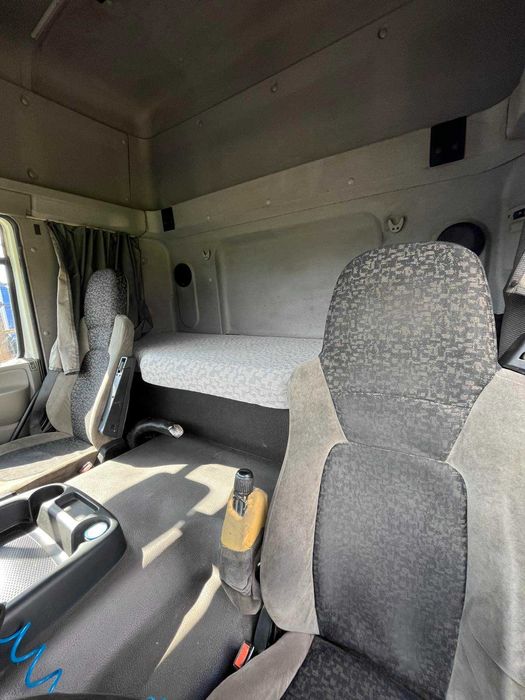 Продам тягач DAF