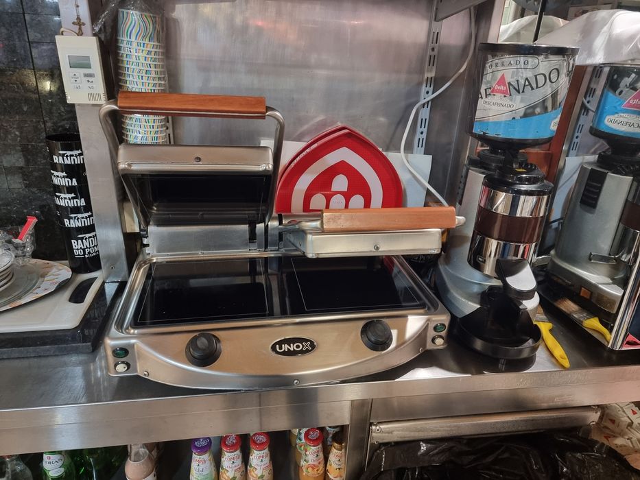 Placa vitrocerâmica