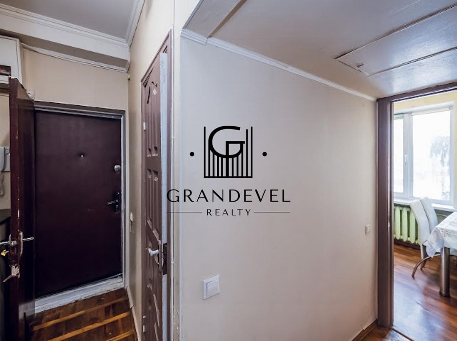 Продам 2к квартиру по вул. Ушинського, Чоколівка, радіоринок, Київ