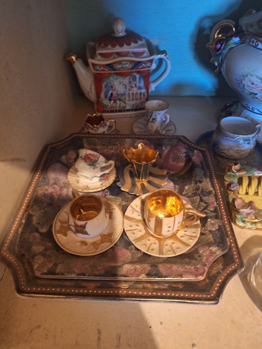 Varias peças decorativas