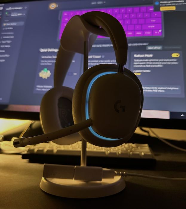 zestaw słuchawkowy logitech LIGHTSPEED z LIGHTSYNC RGB