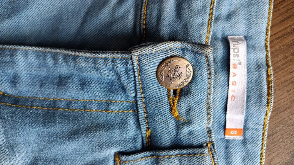 Spodenki damskie dżinsowe S Bershka