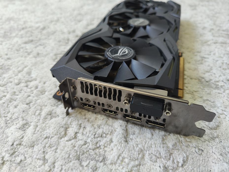 Відеокарта GTX 1060 6gb Asus rog strix